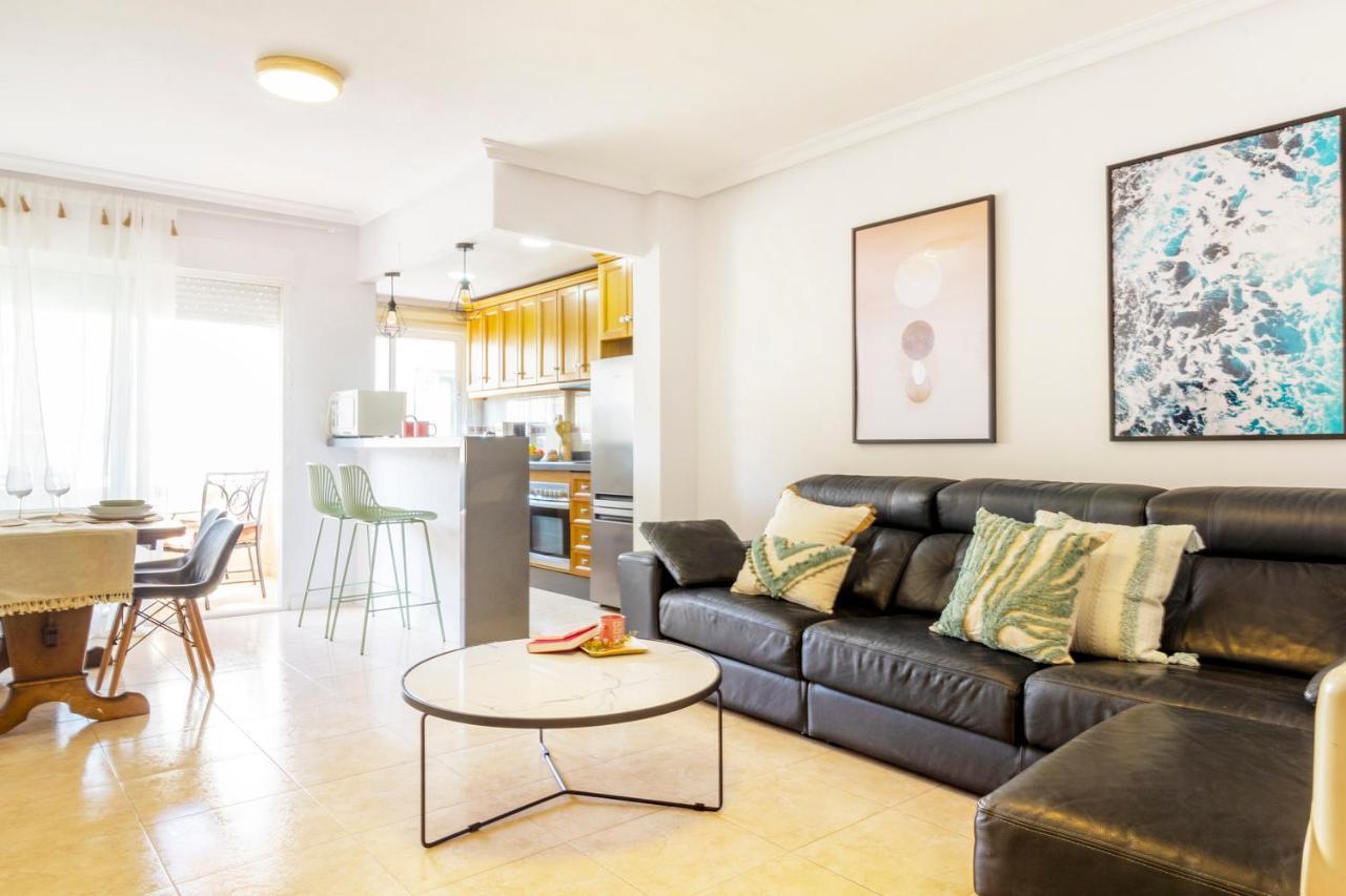 Apartamento Pink Maritimo Torrevieja Exterior foto