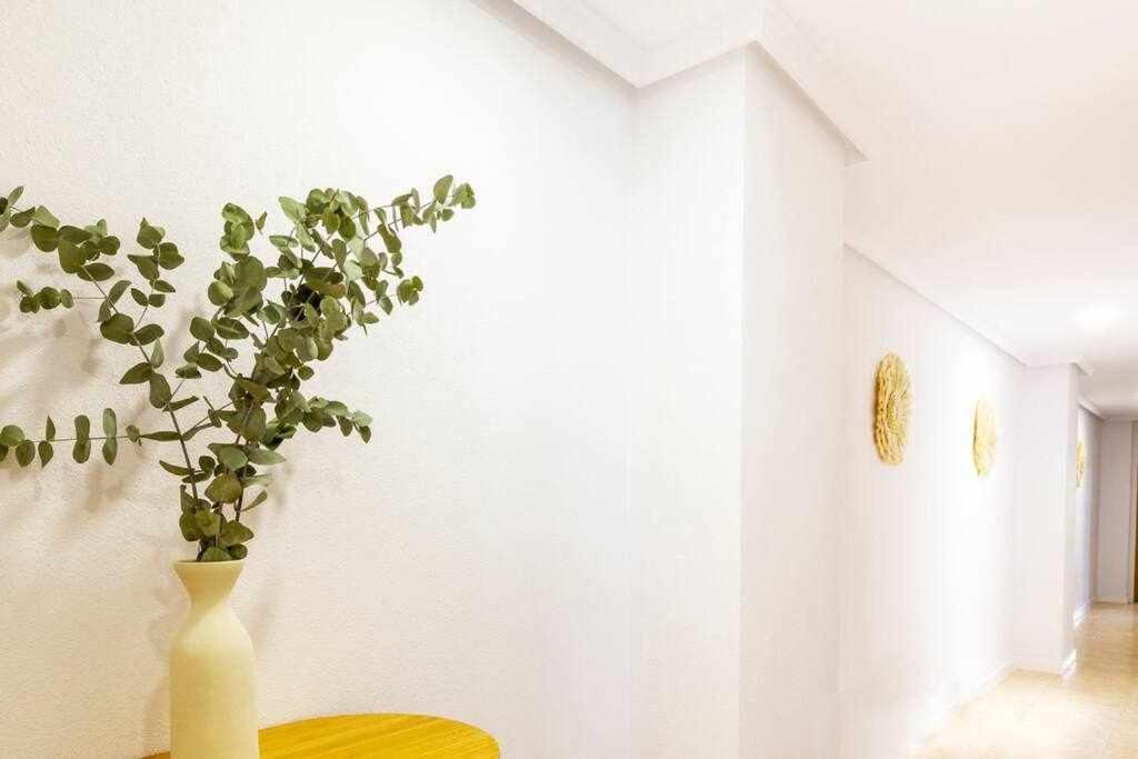 Apartamento Pink Maritimo Torrevieja Exterior foto