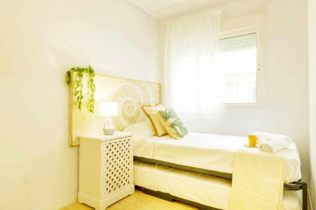 Apartamento Pink Maritimo Torrevieja Exterior foto